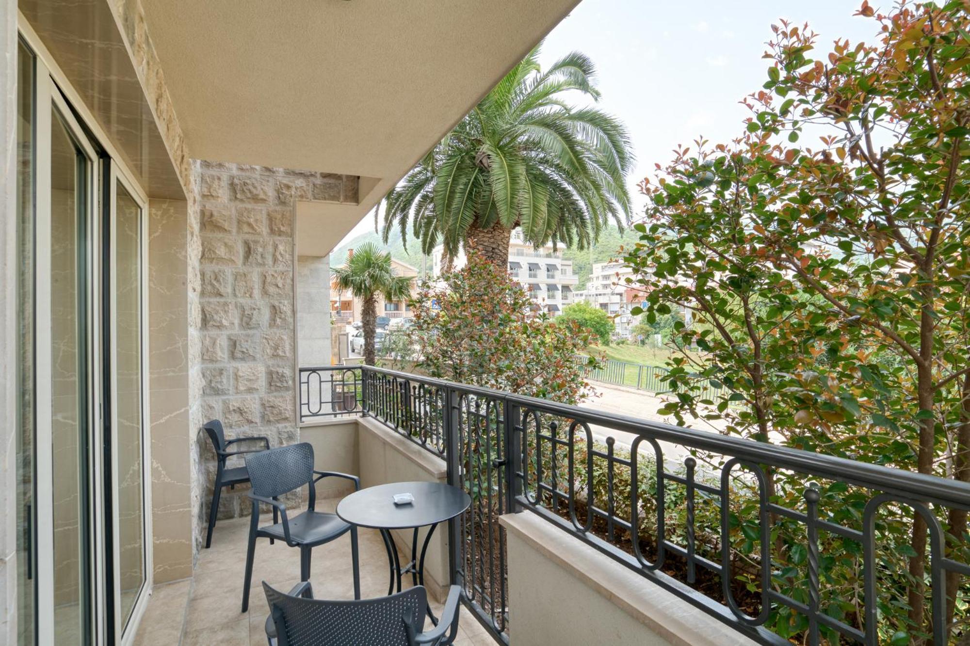 Apartment Ap Royal Oak - 2 Bedroom In
