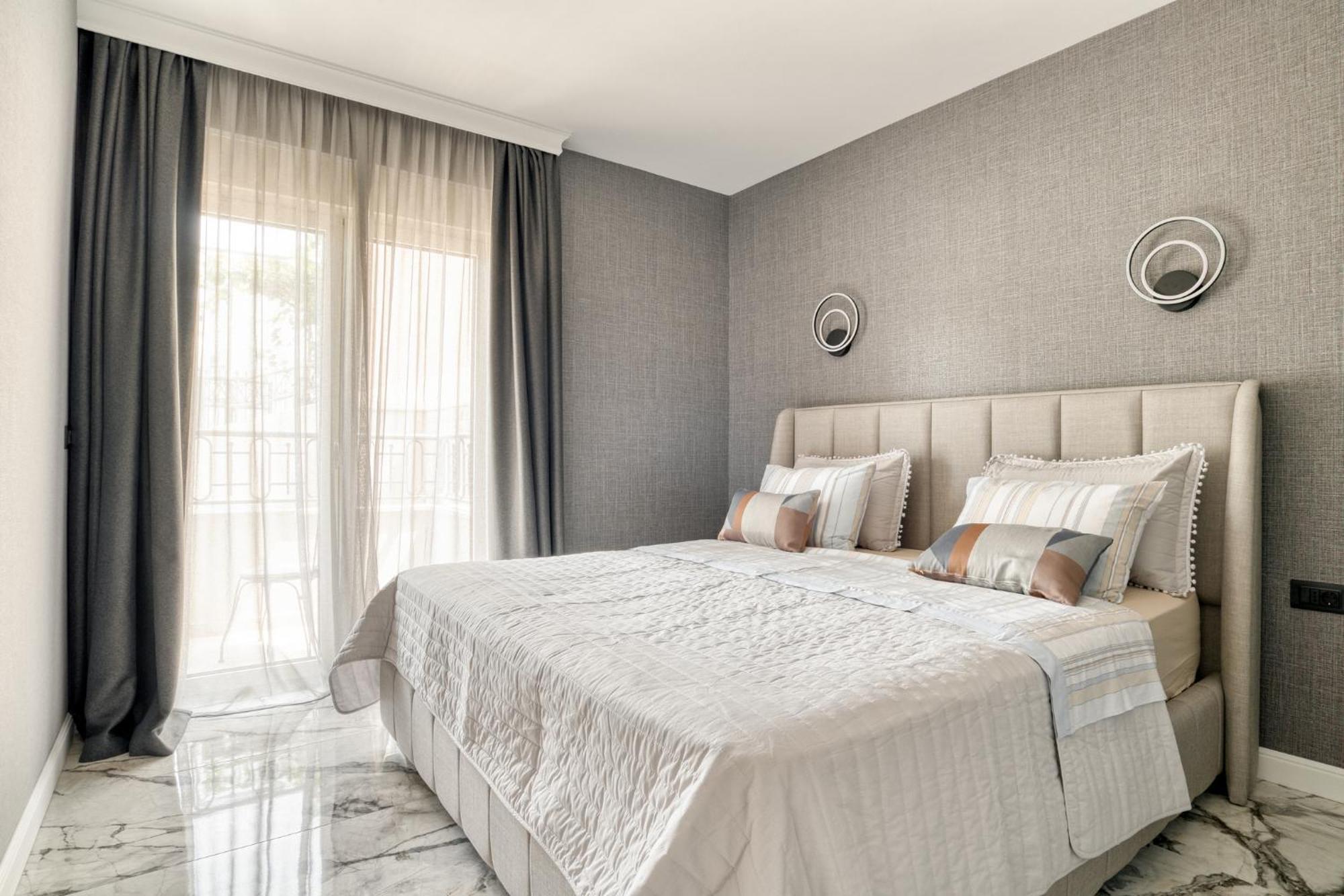 Ap Royal Oak - 2 Bedroom In *