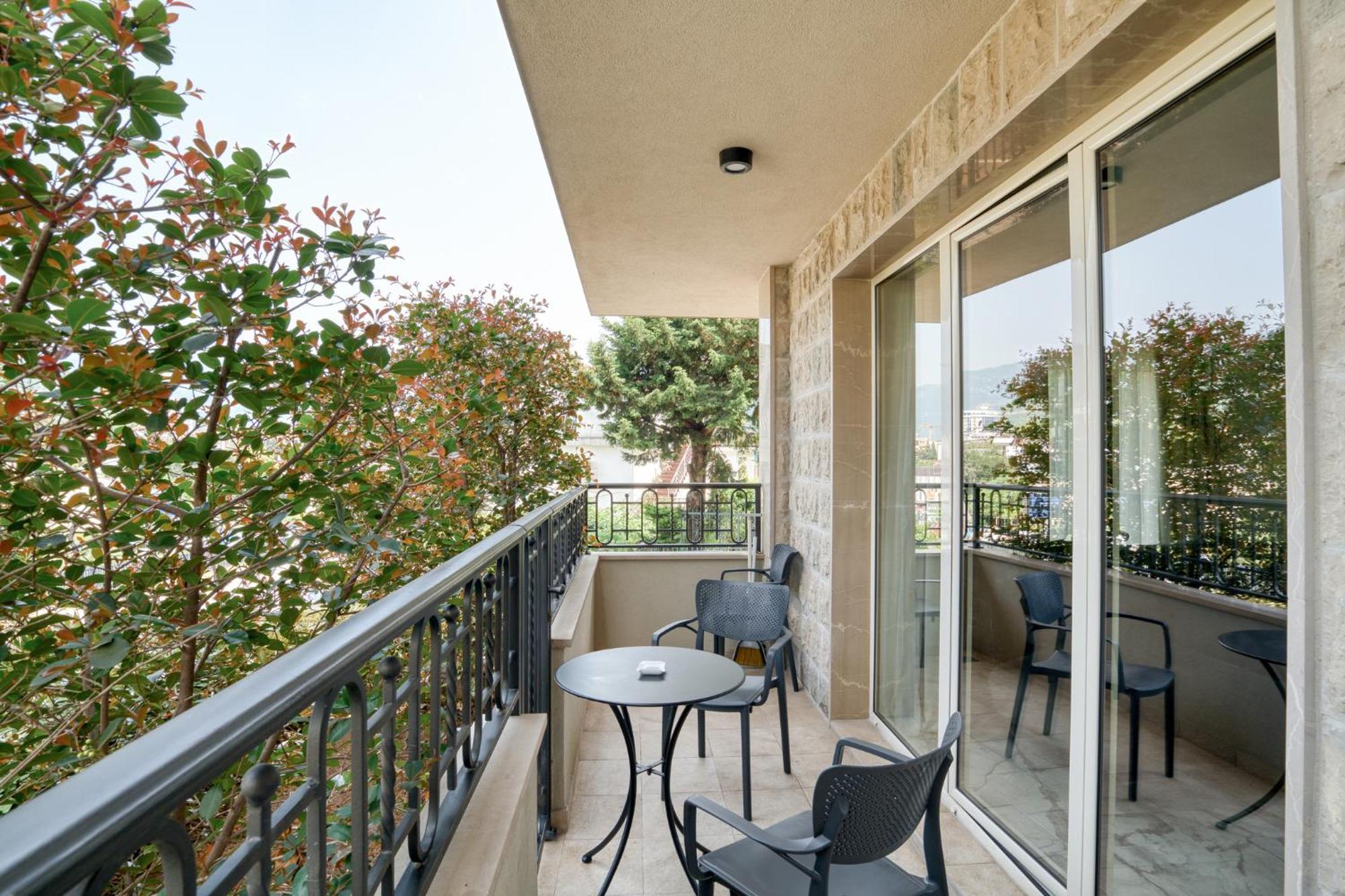 Ap Royal Oak - 2 Bedroom In