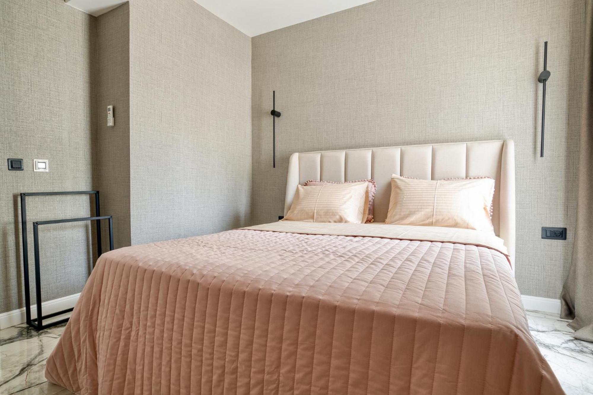 Apartment Ap Royal Oak - 2 Bedroom In Budva