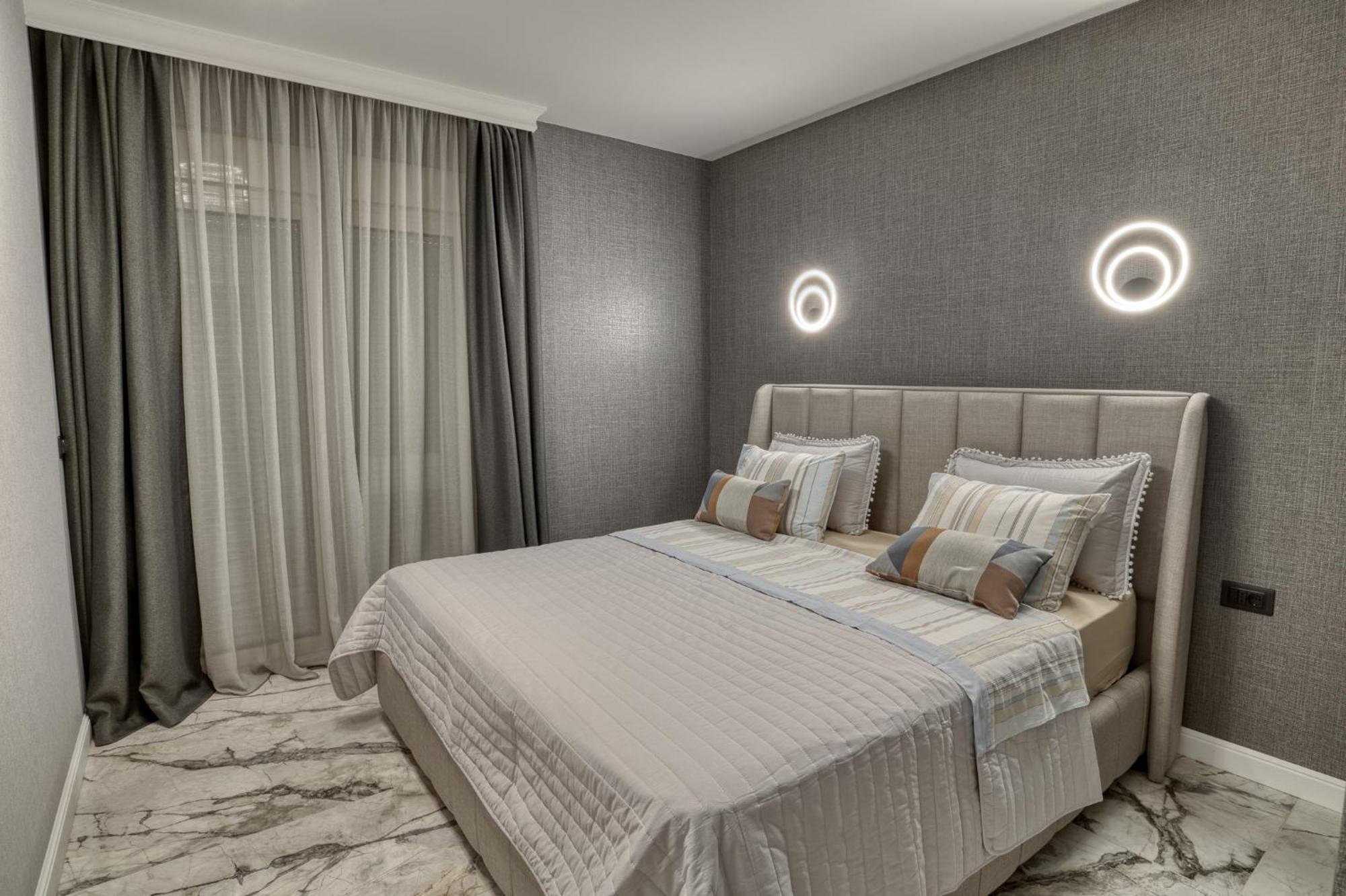 Ap Royal Oak - 2 Bedroom In Apartment