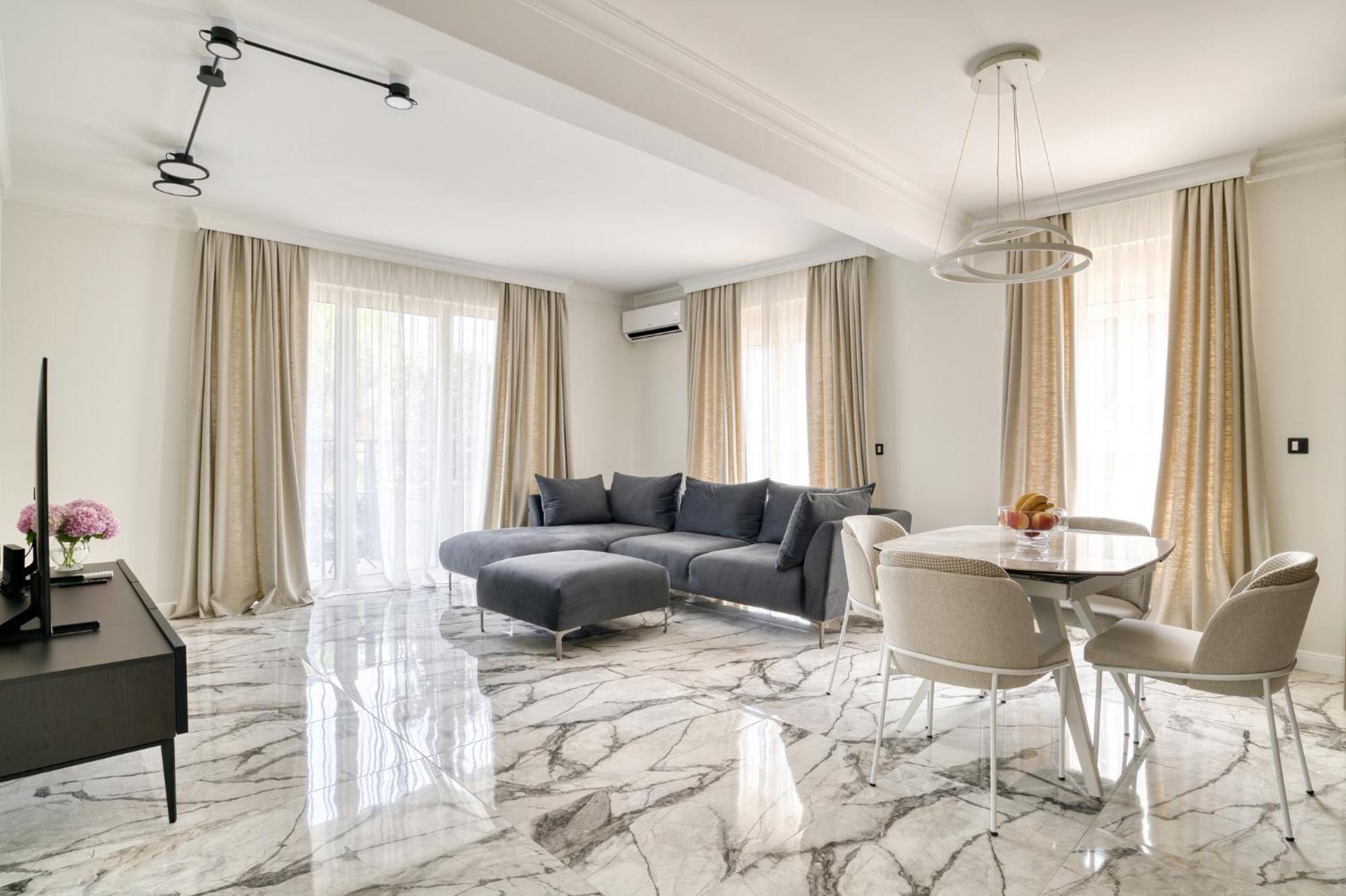 Ap Royal Oak - 2 Bedroom In Apartment